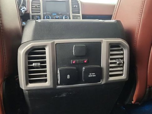 Used 2018 Ford F150 Platinum w/ Equipment Group 701A Luxury image 17