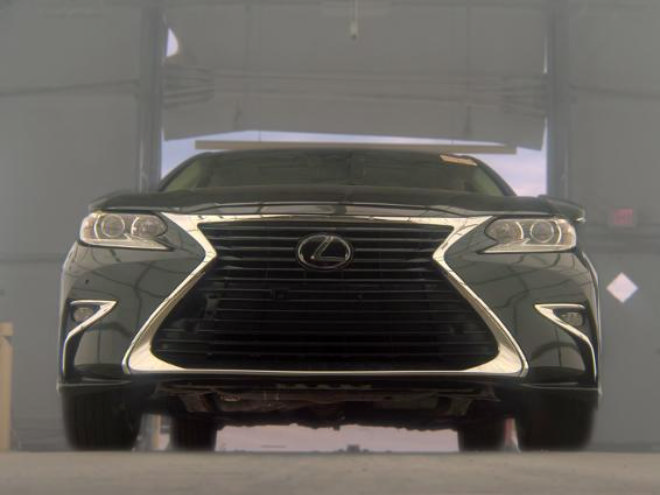 Used 2017 Lexus ES 350 w/ Premium Package FWD image 2