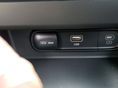 New 2026 Kia Seltos SX image 13