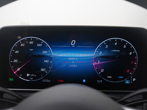 Used 2025 Mercedes-Benz C 300 4MATIC Sedan image 25
