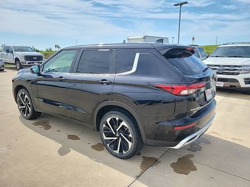 Used 2022 Mitsubishi Outlander SE AWD/4WD image 4