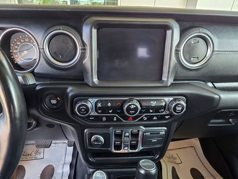 Used 2021 Jeep Gladiator Overland AWD/4WD image 28