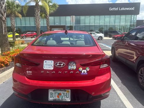 Used 2020 Hyundai Elantra SEL w/ Cargo Package (C1) FWD image 6