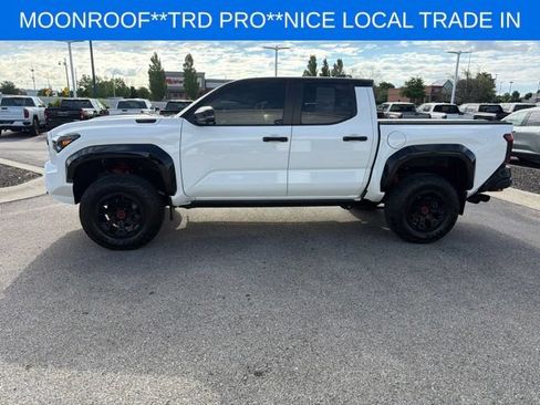 Used 2024 Toyota Tacoma TRD Pro AWD/4WD image 7