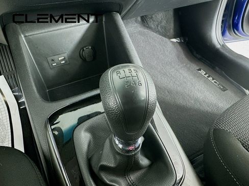 Used 2017 Kia Forte LX image 34