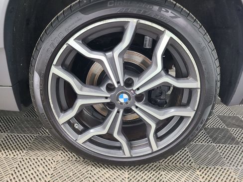 Used 2018 BMW X2 xDrive28i w/ M SportX Package AWD/4WD image 17