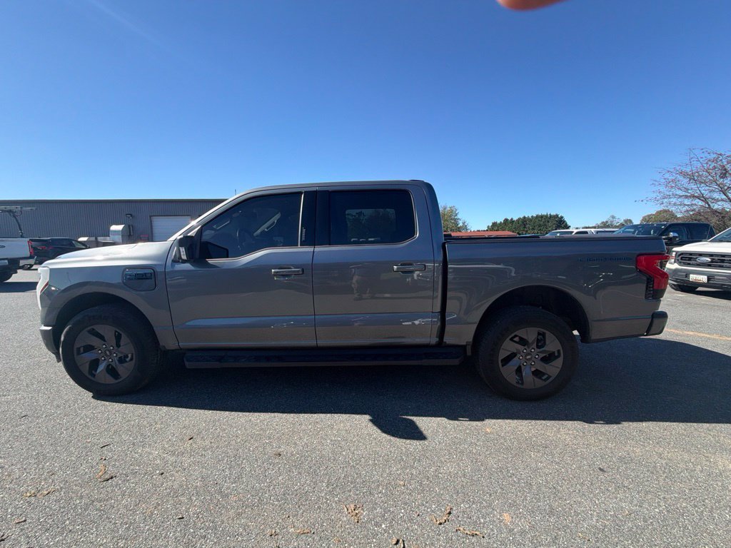 Used 2024 Ford F150 Lightning Flash AWD/4WD image 6
