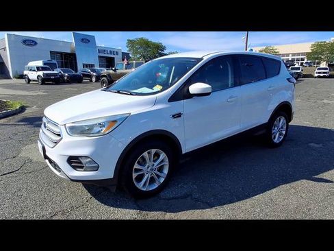 Certified 2017 Ford Escape SE w/ SE Cold Weather Package AWD/4WD image 4