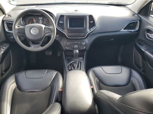 Used 2020 Jeep Cherokee Latitude Plus image 11