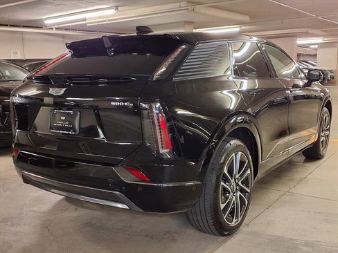 New 2026 Cadillac Optiq Sport 1 image 7