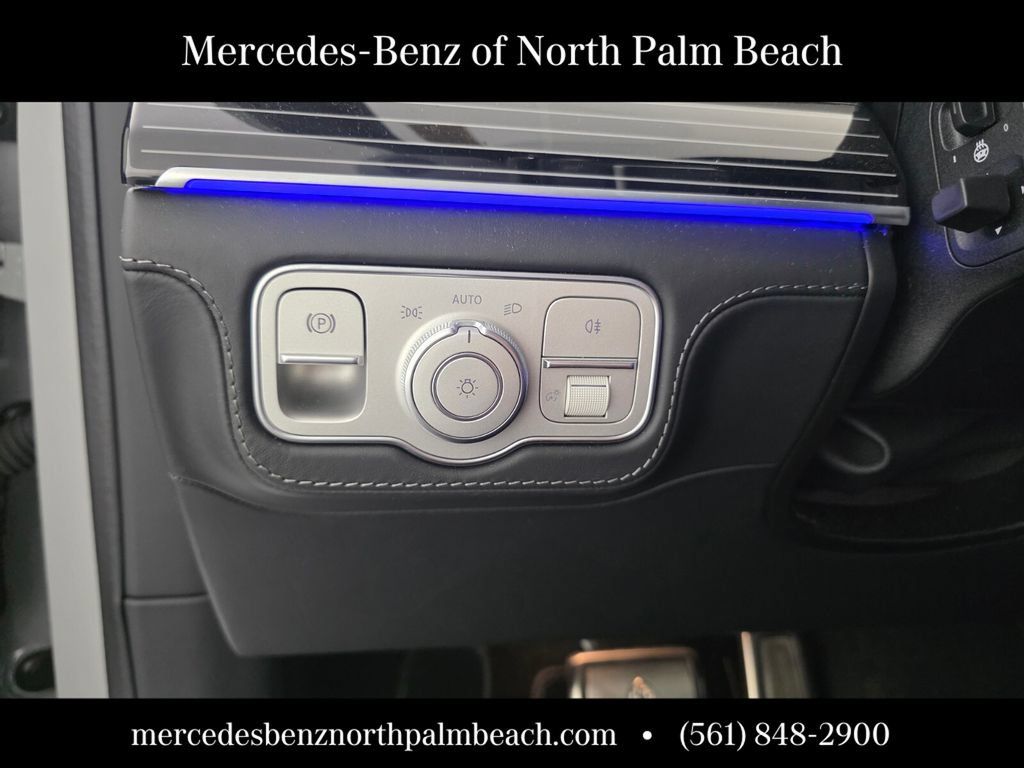 Certified 2025 Mercedes-Benz Maybach GLS 600 4MATIC image 26