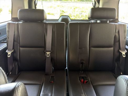 Used 2012 Chevrolet Suburban LTZ AWD/4WD image 35
