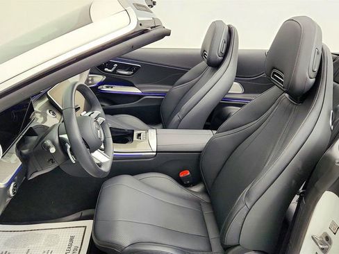 Used 2025 Mercedes-Benz CLE 450 4MATIC Cabriolet image 17