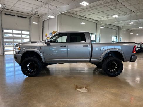 Used 2024 RAM 2500 Laramie w/ Safety Group AWD/4WD image 5