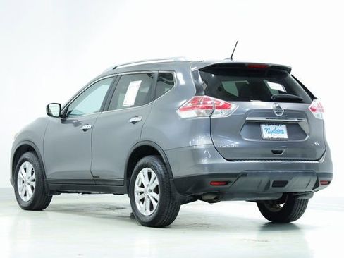 Used 2016 Nissan Rogue SV image 6