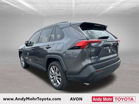 Used 2022 Toyota RAV4 XLE Premium FWD image 6