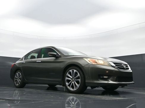 Used 2014 Honda Accord Sport image 22