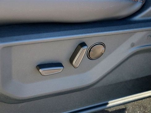 New 2026 Ford F250 Lariat w/ Black Appearance Package image 21