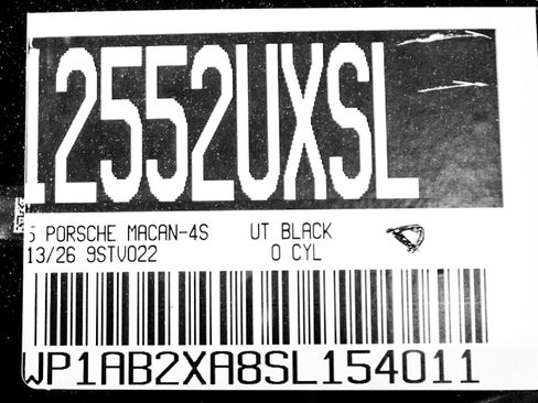 Certified 2025 Porsche Macan 4S Electric image 29