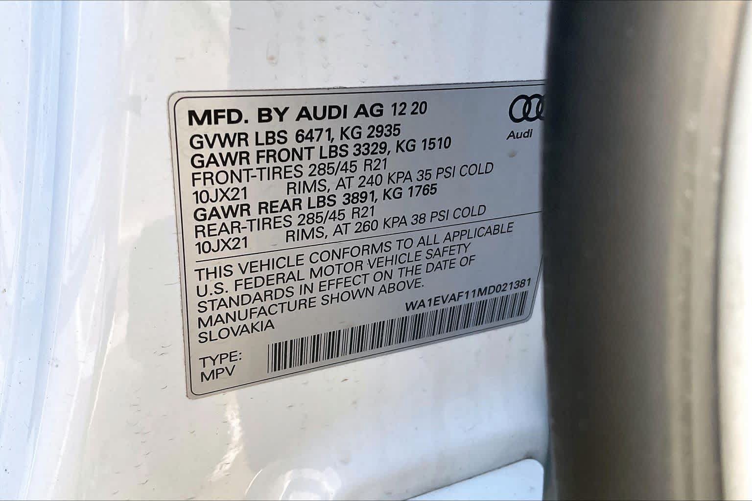 Used 2021 Audi Q8 Premium Plus AWD/4WD image 32