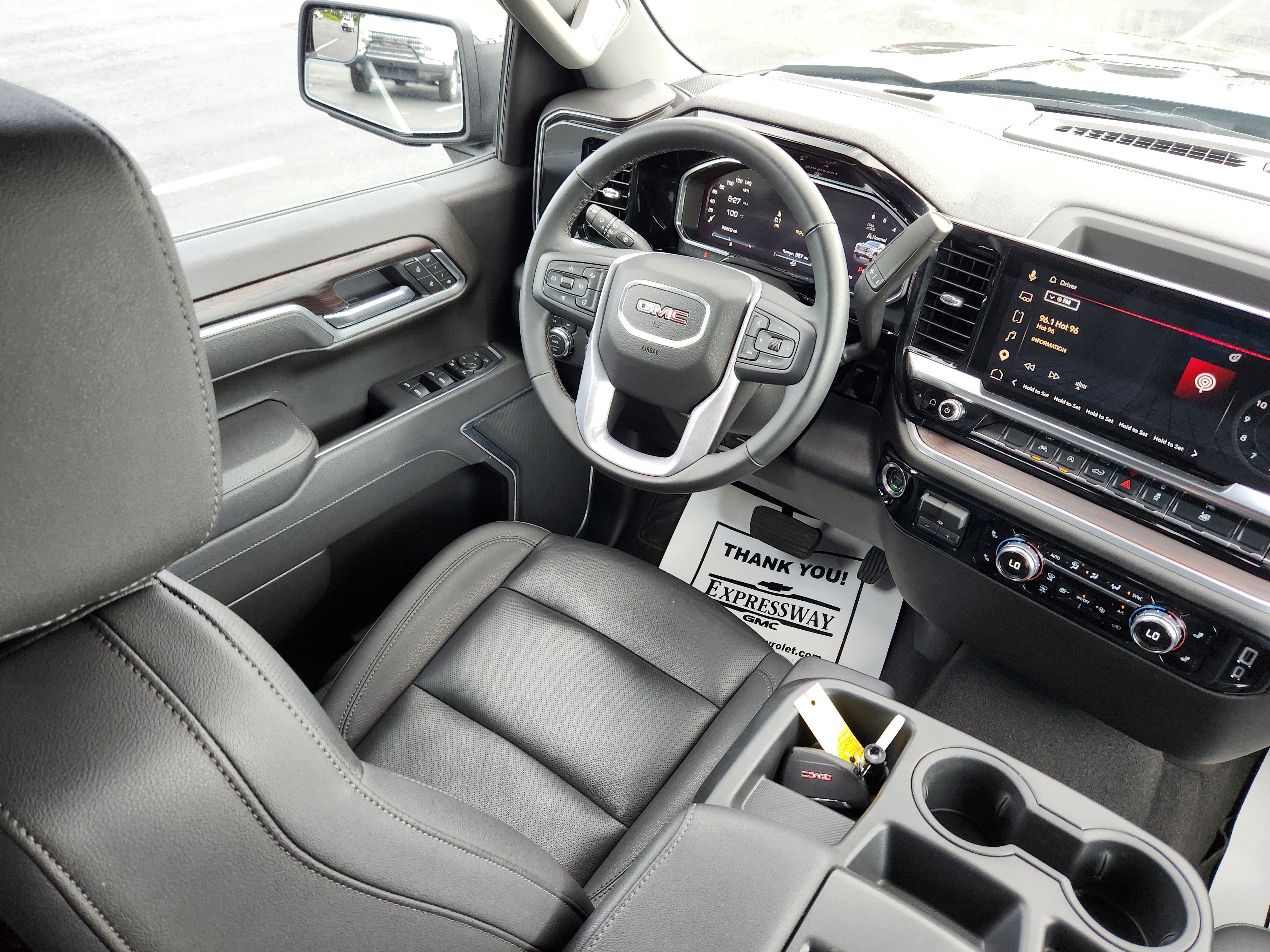 Used 2026 GMC Sierra 1500 SLT AWD/4WD image 15