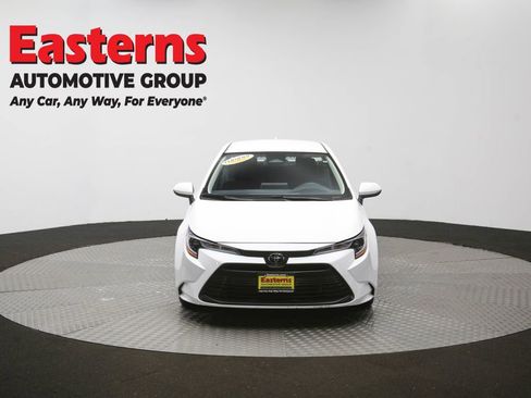 Used 2025 Toyota Corolla LE FWD image 51