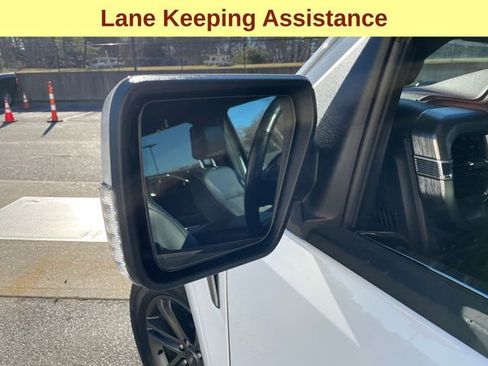 Used 2022 Ford F150 Lariat w/ Equipment Group 502A High image 8