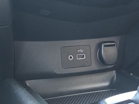 Used 2020 Nissan Rogue Sport S AWD/4WD image 9