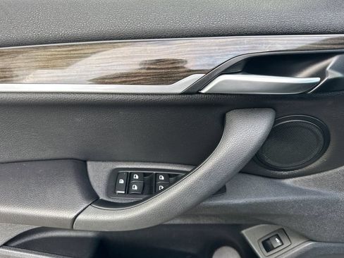 Used 2019 BMW X1 sDrive28i w/ M Sport Package FWD image 10