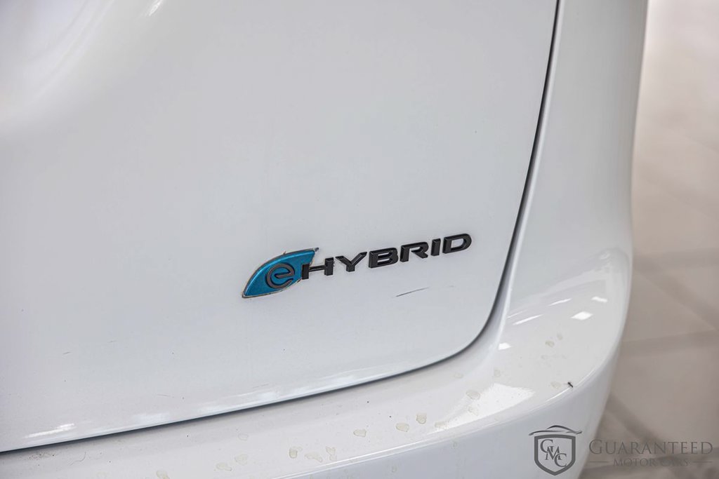 Used 2022 Chrysler Pacifica Touring-L w/ S Appearance Package FWD image 15