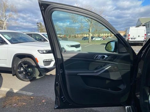 Used 2025 BMW X5 xDrive40i image 24