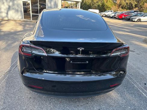 Used 2020 Tesla Model 3 Standard Range image 8