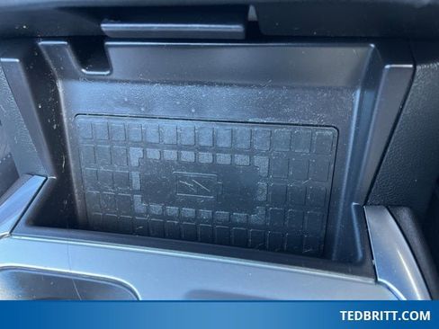 Certified 2022 Ford Explorer Platinum w/ Equipment Group 601A image 38