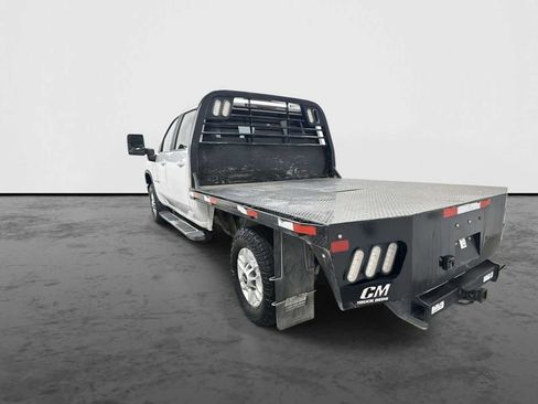 Used 2024 Chevrolet Silverado 2500 LT w/ Snow Plow Prep/Camper Package AWD/4WD image 2