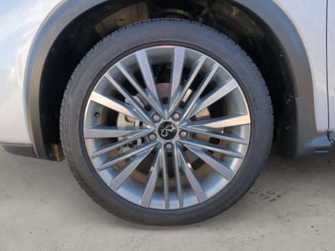Certified 2024 INFINITI QX50 Autograph AWD/4WD image 9