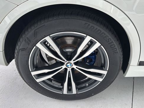 Used 2023 BMW X7 xDrive40i w/ Executive Package image 33