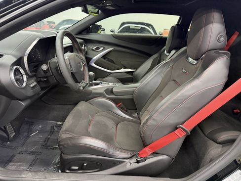 Used 2017 Chevrolet Camaro ZL1 image 20