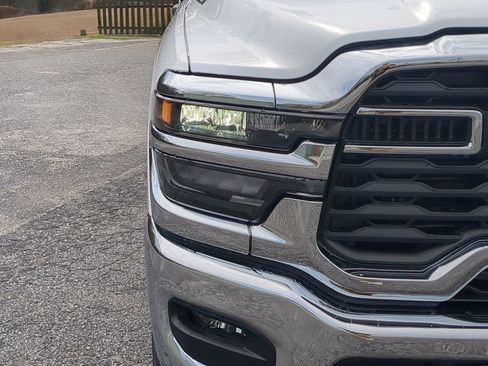 New 2026 RAM 2500 Tradesman w/ Chrome Appearance Group image 8