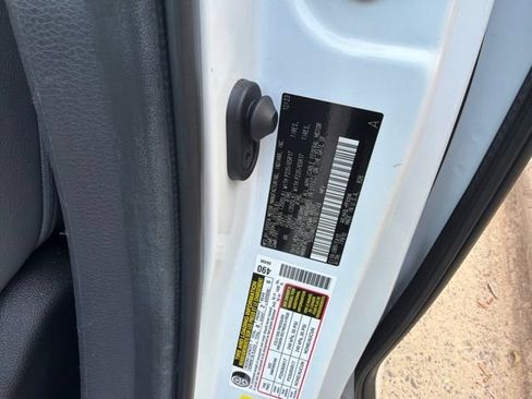 Used 2024 Toyota Sienna XLE FWD image 13
