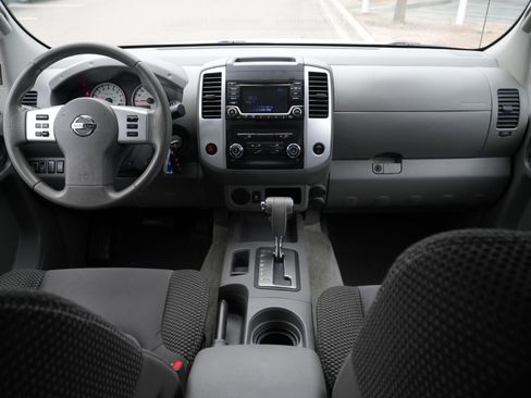 Used 2016 Nissan Frontier Desert Runner image 18