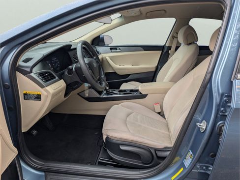 Used 2017 Hyundai Sonata SE FWD image 28