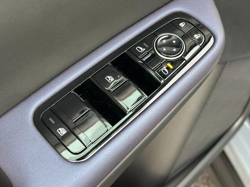 New 2026 Nissan Leaf Platinum+ w/ Cargo Package (Platinum+) image 10