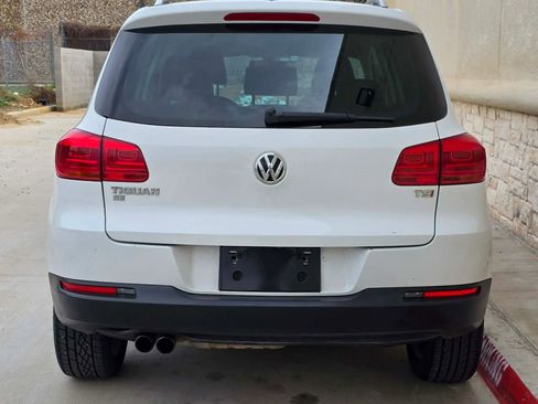 Used 2016 Volkswagen Tiguan SE image 4