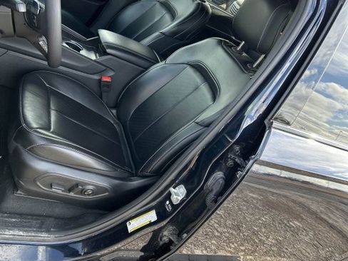 Used 2024 Jeep Grand Cherokee L Limited w/ Luxury Tech Group II image 5