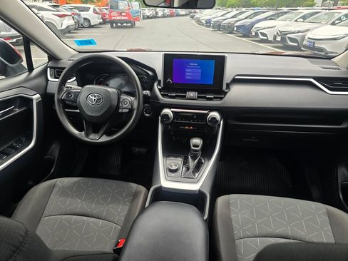 Used 2024 Toyota RAV4 XLE AWD/4WD image 14