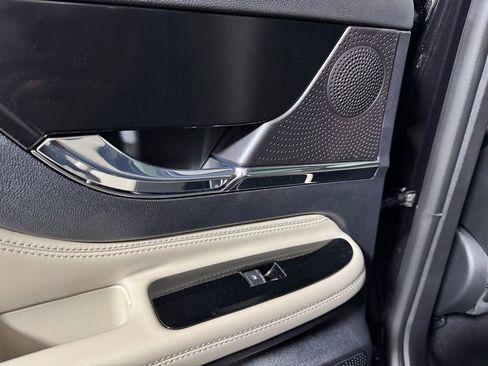 New 2026 Lincoln Corsair Premiere image 52