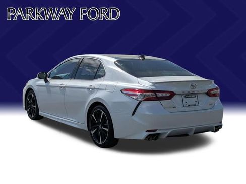 Used 2020 Toyota Camry XSE image 7