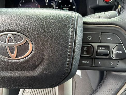 New 2026 Toyota 4Runner TRD Off-Road Premium AWD/4WD image 20