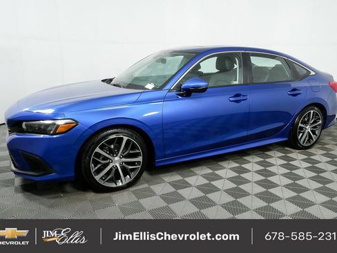 Used 2024 Honda Civic Touring image 2