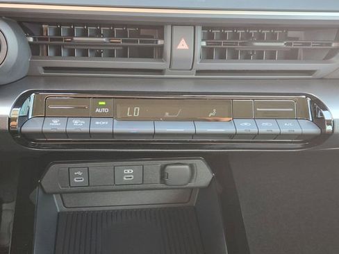 New 2026 Toyota Prius LE image 14